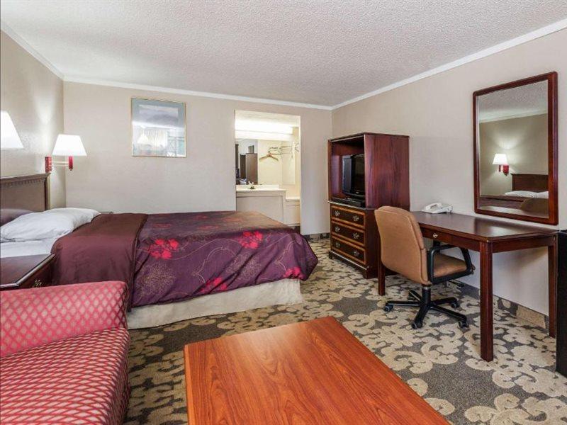 Knights Inn Farmington Hills Kültér fotó