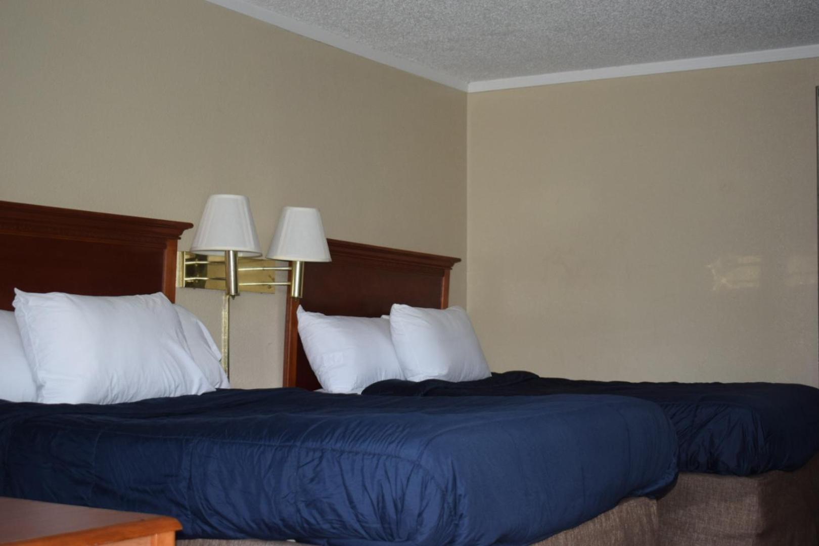 Knights Inn Farmington Hills Kültér fotó